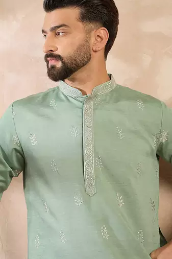 Men green silk blend solid embroidered straight kurta sets