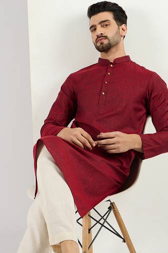 Men maroon cotton solid woven design straight kurta