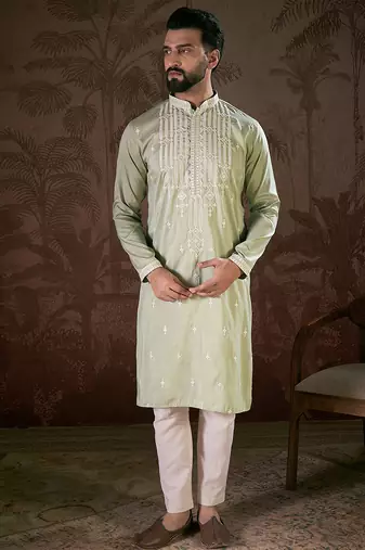 Men green silk blend solid embroidered straight kurta with trouser