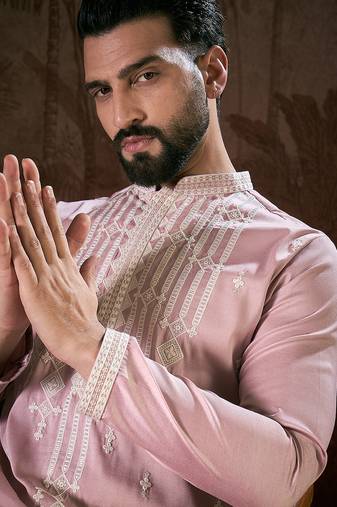 Men pink silk blend solid embroidered straight kurta with trouser