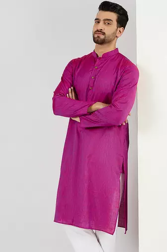 Men pink cotton solid woven design straight kurta