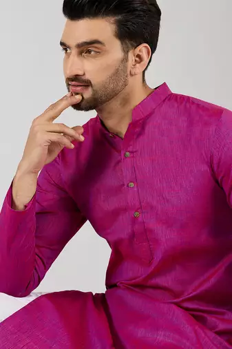 Men pink cotton solid woven design straight kurta