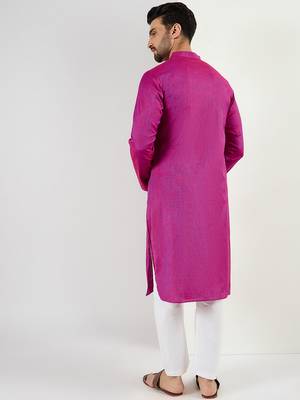 Men pink cotton solid woven design straight kurta 4