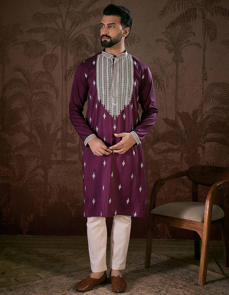 Men purple silk blend solid embroidered straight kurta with trouser