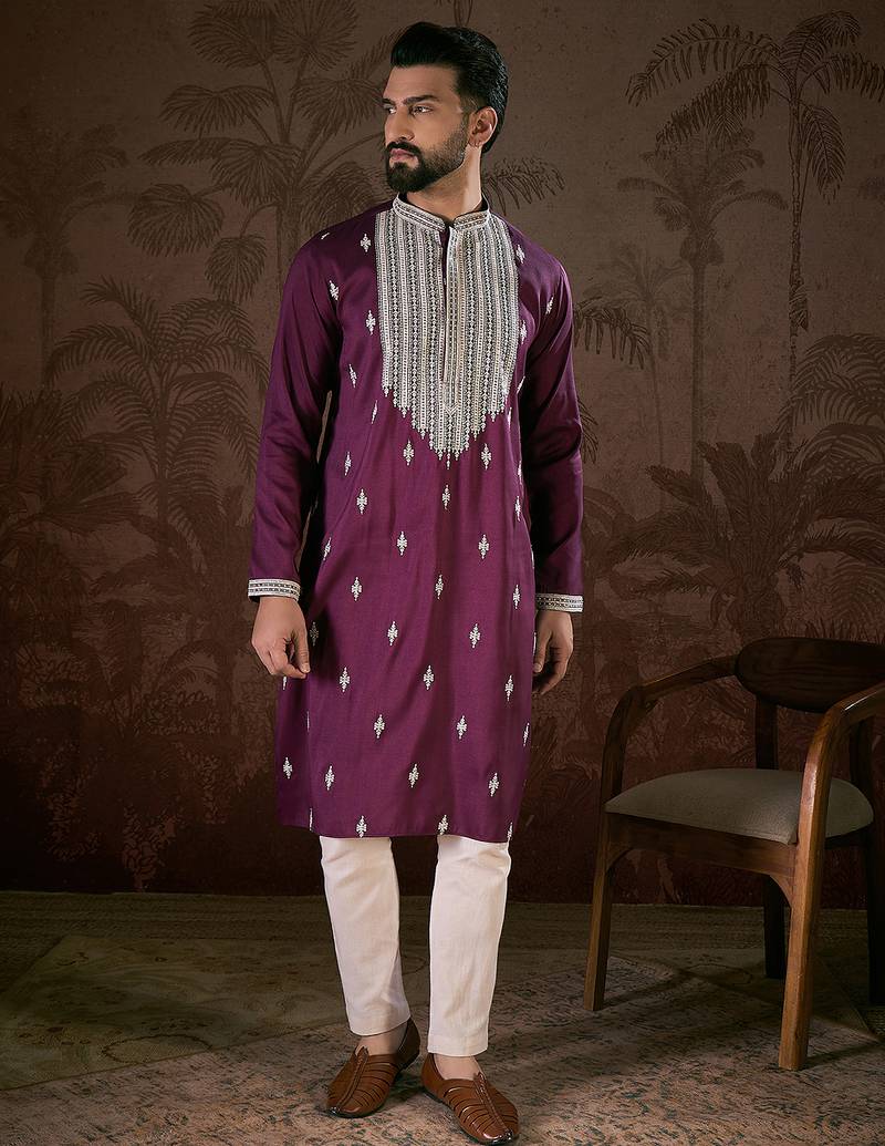 Men purple silk blend solid embroidered straight kurta with trouser