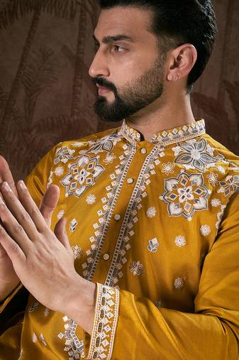 Men mustard silk blend solid embroidered straight kurta with trouser