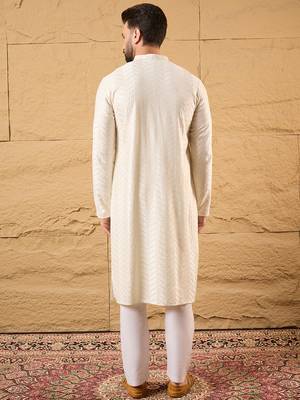 Men off white viscose rayon chevron embroidered straight kurta 4