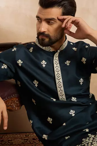 Men navy blue polyester solid embroidered straight kurta sets