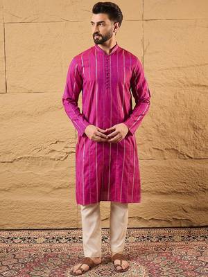Men pink cotton solid embroidered straight kurta 5