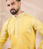 Men yellow silk blend ethnic motifs embroidered straight kurta with trouser