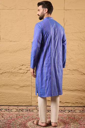 Men blue cotton solid embroidered straight kurta