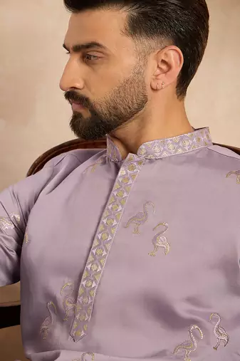 Men lavender silk blend solid embroidered straight kurta sets