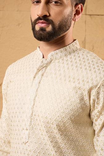 Men off white silk blend solid embroidered straight kurta