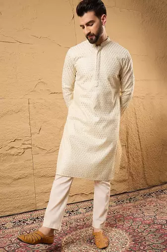 Men off white silk blend solid embroidered straight kurta
