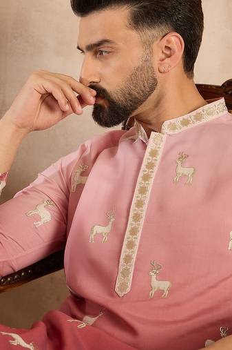 Men red silk blend ombre embroidered straight kurta sets