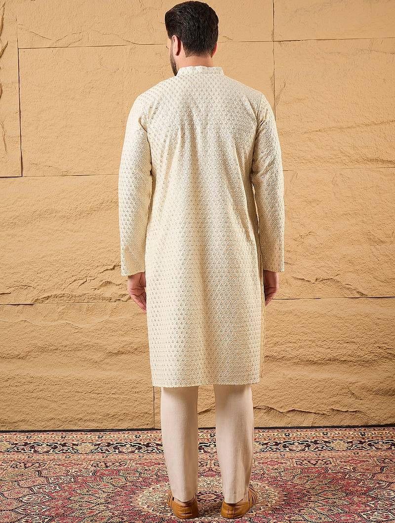 Men off white silk blend solid embroidered straight kurta