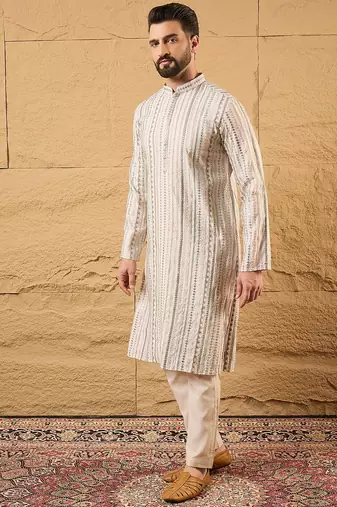 Men pink silk blend solid embroidered straight kurta