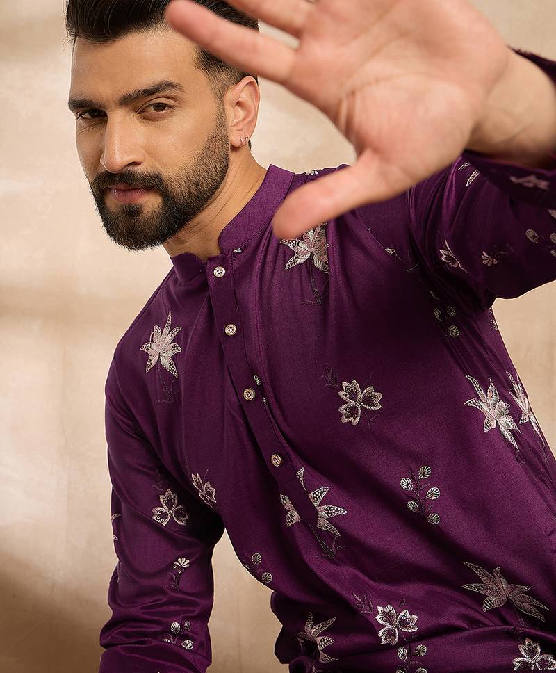 Men purple polyester solid embroidered straight kurta sets