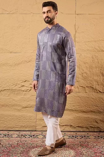 Men purple silk blend solid embroidered straight kurta