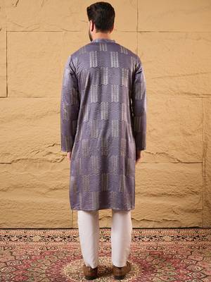 Men purple silk blend solid embroidered straight kurta 4