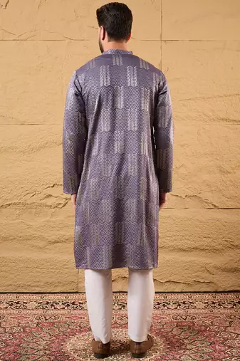 Men purple silk blend solid embroidered straight kurta