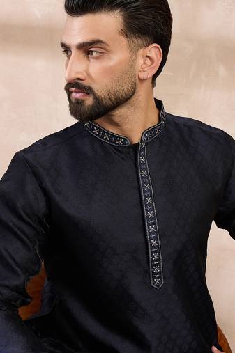 Men navy blue silk blend solid woven design straight kurta with trouser
