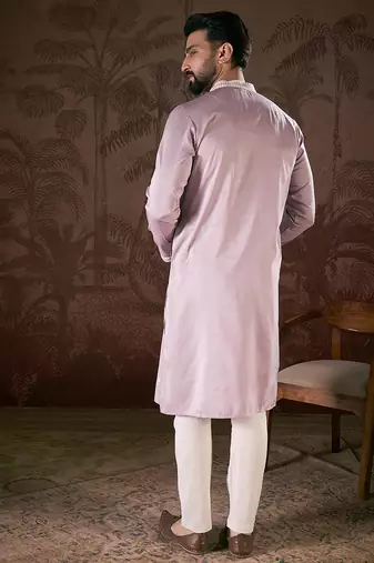 Men lavender silk blend solid embroidered straight kurta with trouser