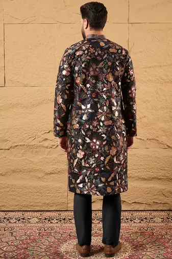 Men black silk blend solid embroidered straight kurta