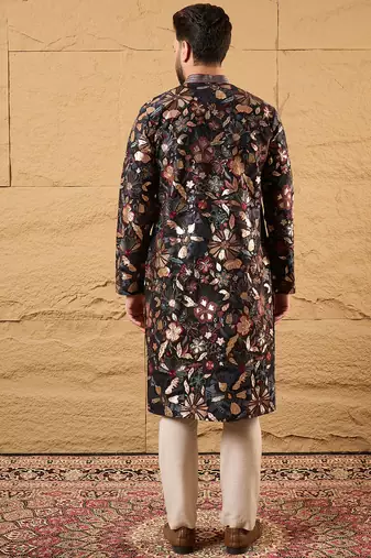 Men black silk blend solid embroidered straight kurta