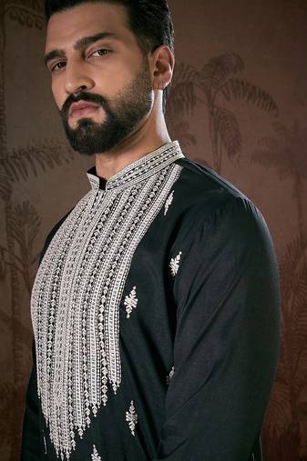 Men black silk blend solid embroidered straight kurta with trouser