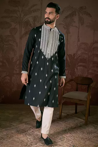 Men black silk blend solid embroidered straight kurta with trouser