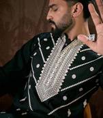 Men black silk blend solid embroidered straight kurta with trouser