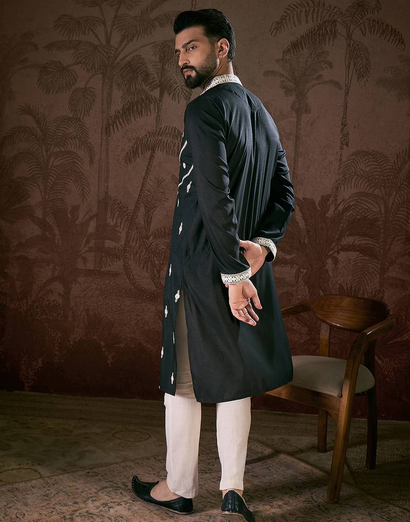 Men black silk blend solid embroidered straight kurta with trouser