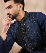 Men blue silk blend geometric embroidered straight kurta with trouser
