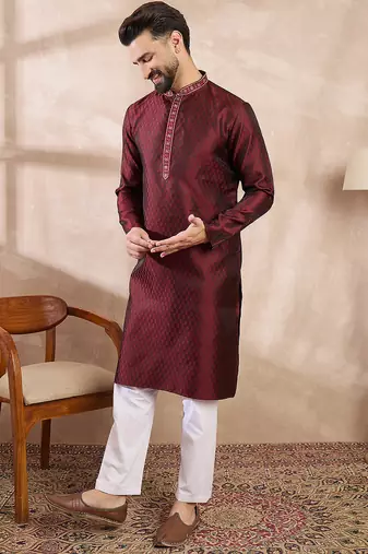 Men maroon silk blend solid woven design straight kurta with trouser