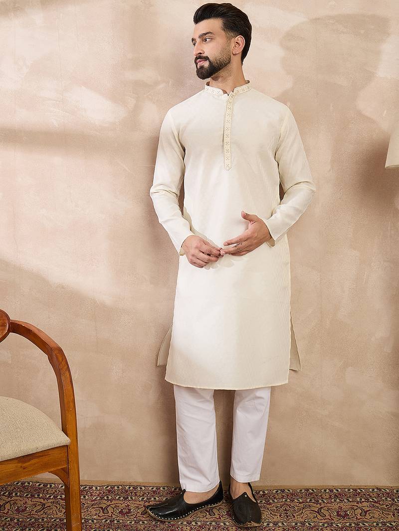 Men off white silk blend solid woven design straight kurta with trouser