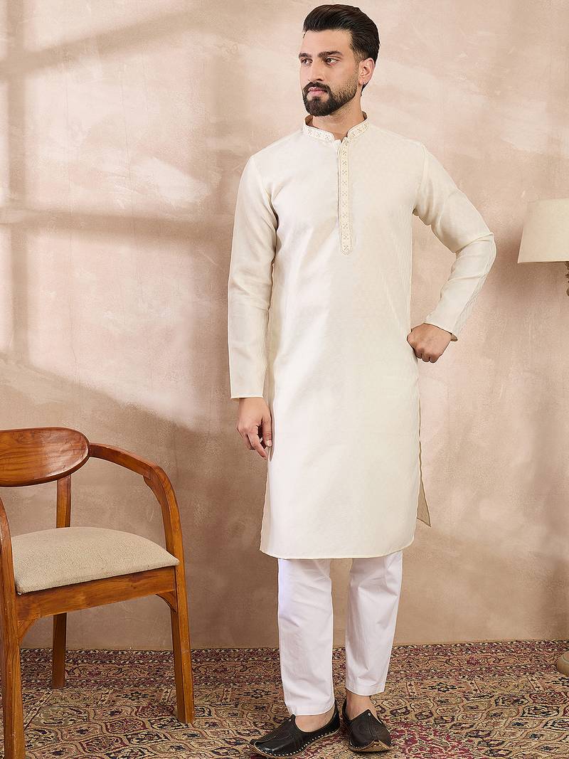 Men off white silk blend solid woven design straight kurta with trouser