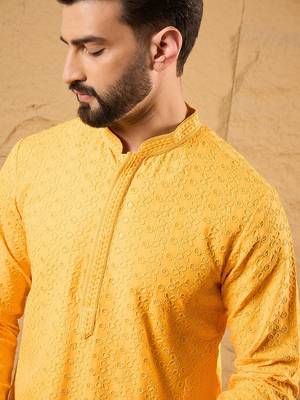 Men yellow silk blend embroidered chikankari straight kurta 2