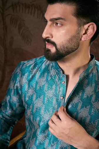 Men turquoise blue silk blend chevron printed straight kurta with trouser