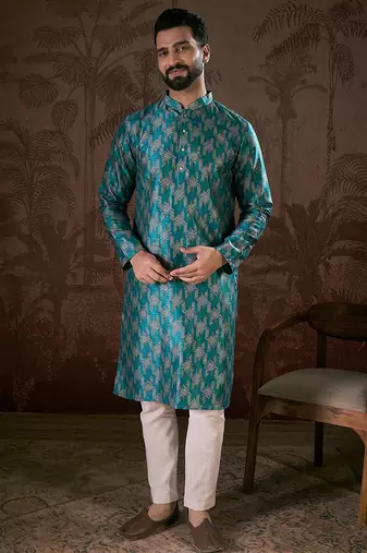 Men turquoise blue silk blend chevron printed straight kurta with trouser