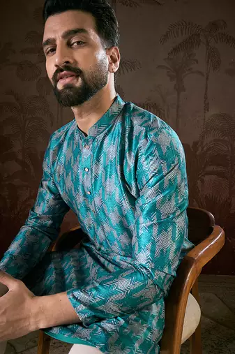 Men turquoise blue silk blend chevron printed straight kurta with trouser