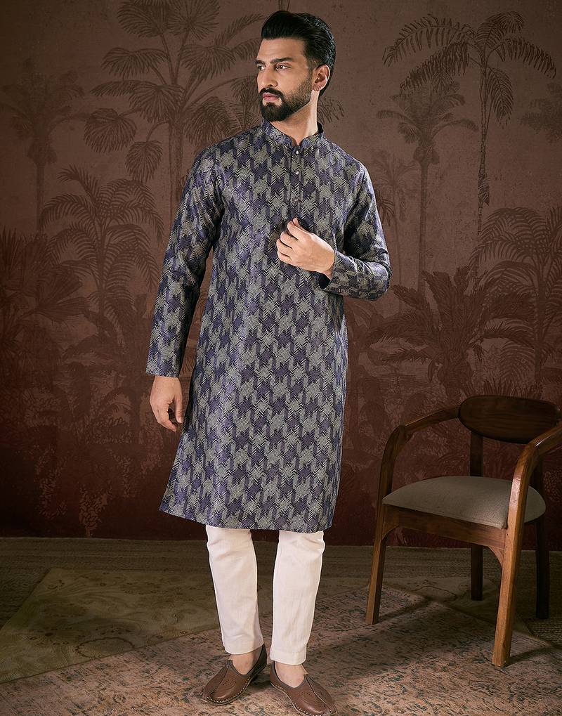 Men violet silk blend chevron printed straight kurta with trouser