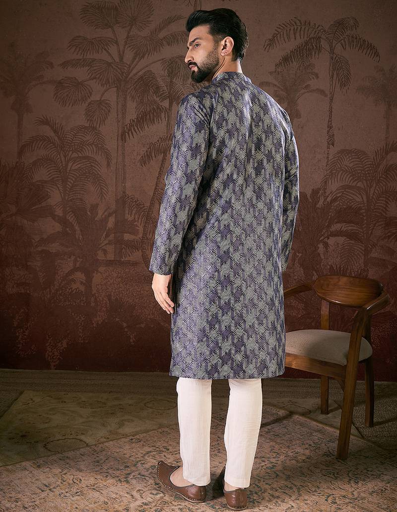 Men violet silk blend chevron printed straight kurta with trouser