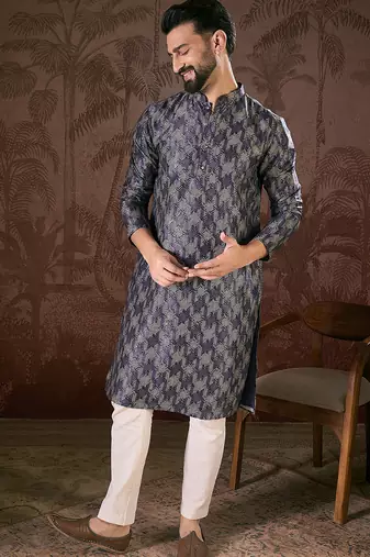 Men violet silk blend chevron printed straight kurta with trouser
