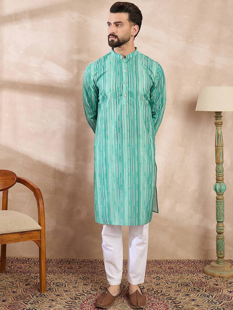 Men green silk blend floral printed straight kurta with trouser