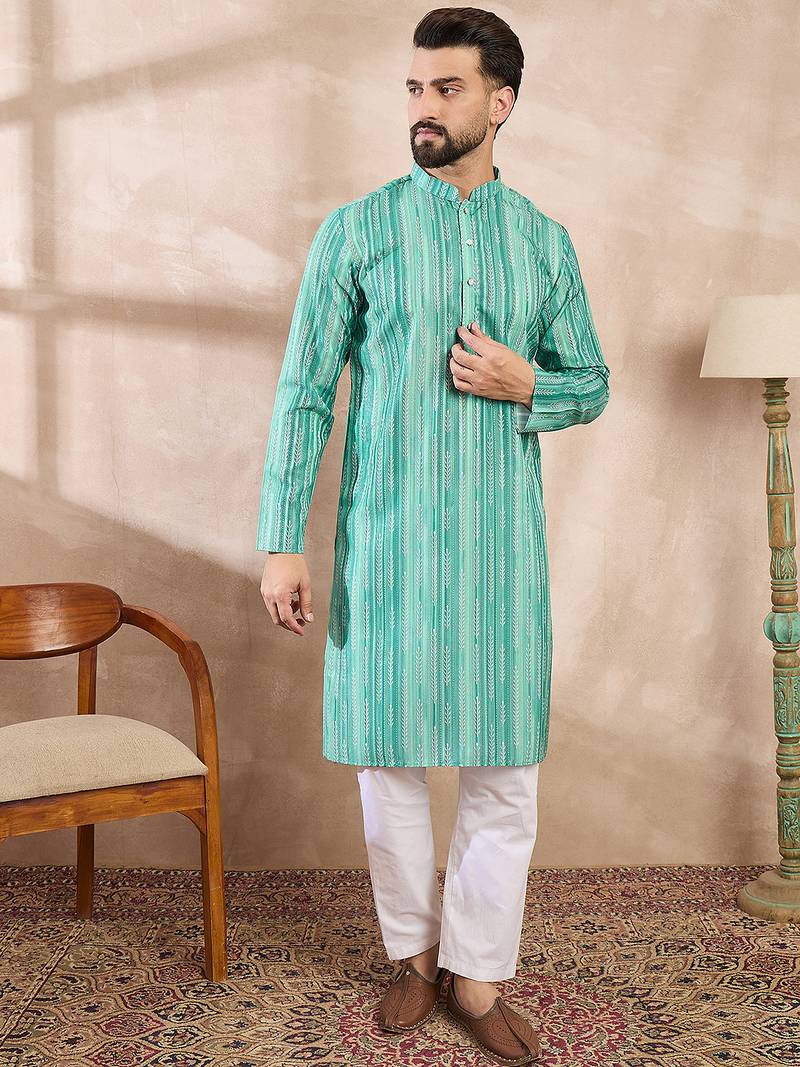 Men green silk blend floral printed straight kurta with trouser