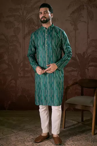 Men turquoise blue silk blend floral printed straight kurta with trouser