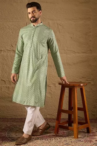 Men green viscose rayon solid embroidered straight kurta