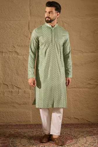 Men green viscose rayon solid embroidered straight kurta