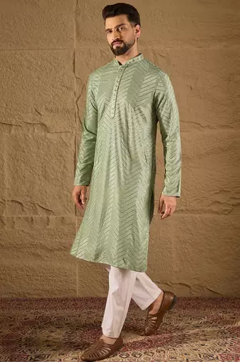 Men green viscose rayon solid embroidered straight kurta